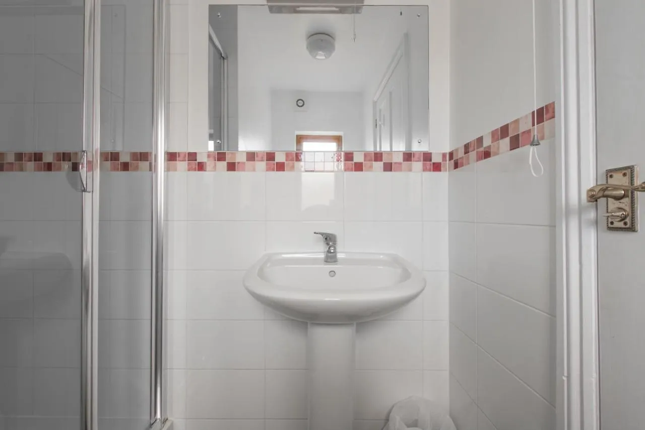 Blacklaines Annexe Gloucester Lodge